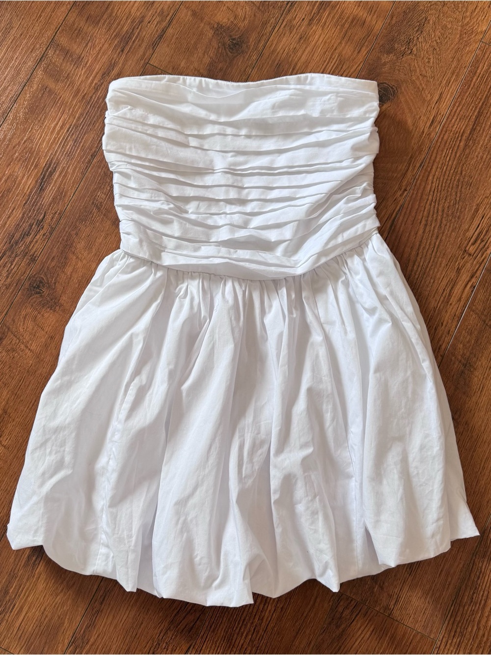 Hollister Bubble Dress Size Medium White EUC Strapless Gameday Attire Mini